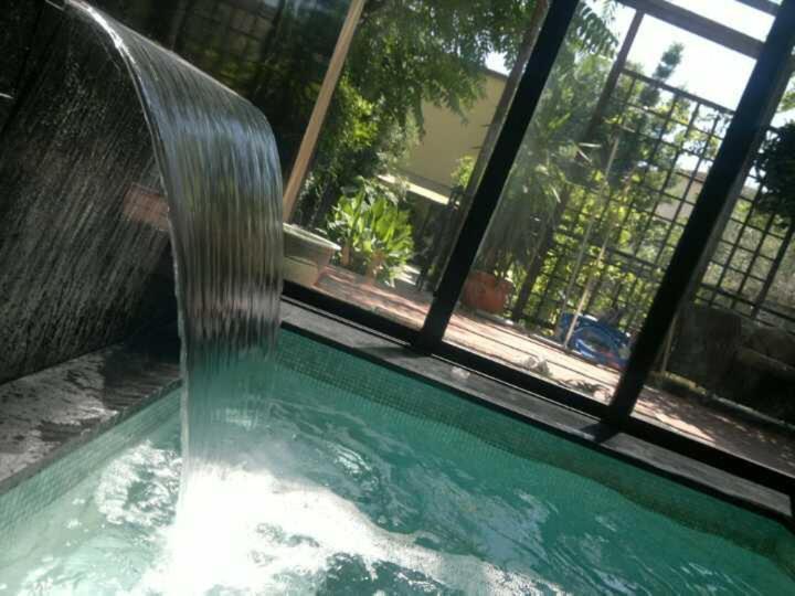Ferienwohnung La Casa Con Piscina Riscaldata Interna Anna Luxury Garden Pisa Exterior foto